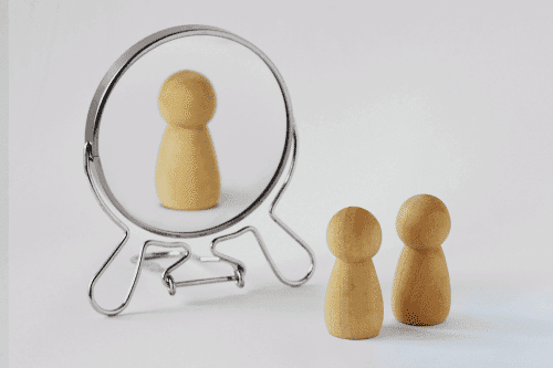Understanding Vulnerable Narcissism: Key Traits and Coping Strategies