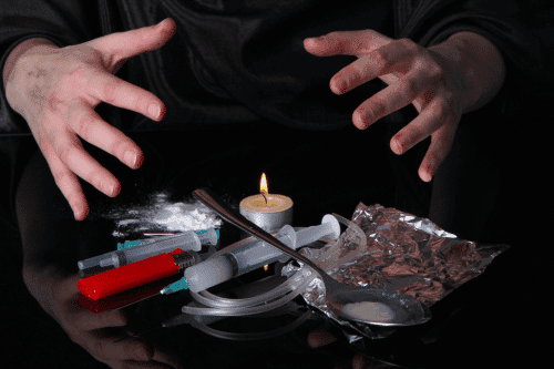 What Is Tweaking? A Clear Guide to Understanding Its Effects and Risks